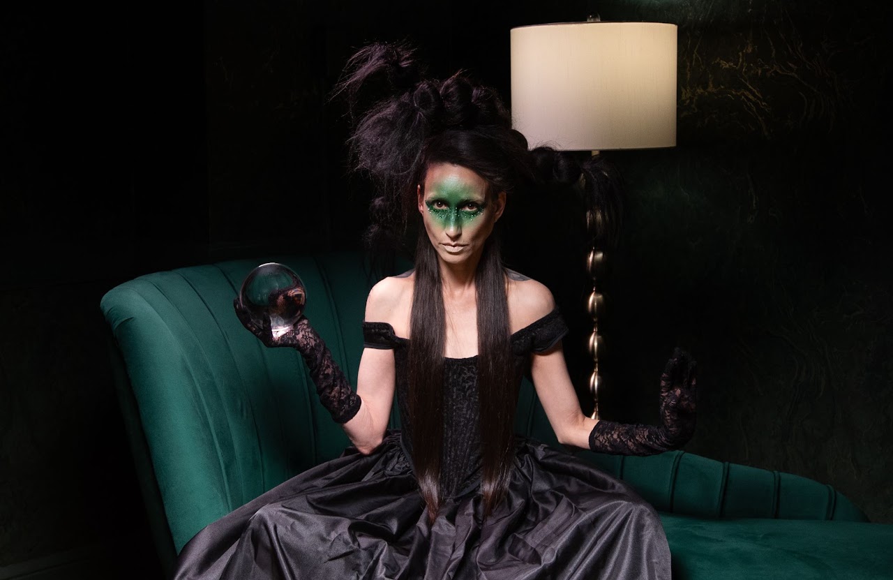 Artist Portraits — still 4
